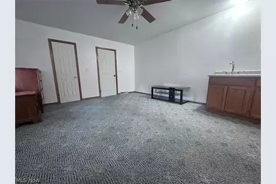 417 Otis Court SE, Girard, OH 44420 - Photo 16