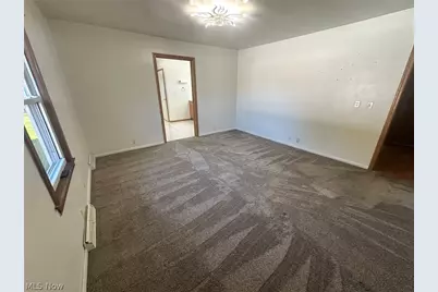 417 Otis Court SE, Girard, OH 44420 - Photo 22