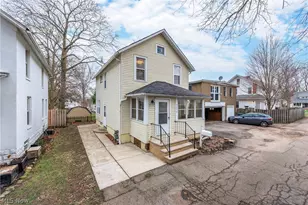 37948 Barnes Ct, Willoughby, OH 44094 - Photo 2