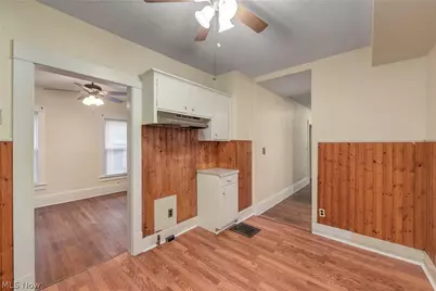 37948 Barnes Court, Willoughby, OH 44094 - Photo 8