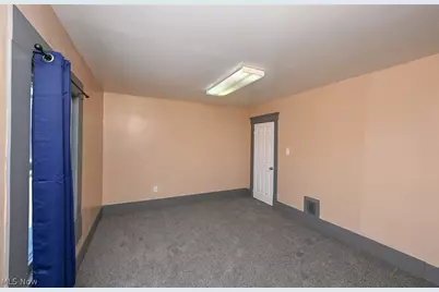 868 N Main Street, Akron, OH 44310 - Photo 18