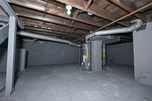 868 N Main St, Akron, OH 44310 - Photo 28