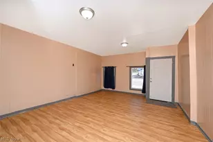 868 N Main St, Akron, OH 44310 - Photo 10