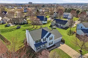 8294 Turquoise Ave NE, Canton, OH 44721 - Photo 2