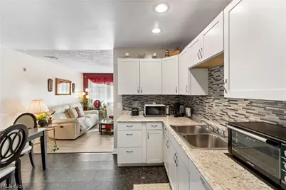 2317 40th Street NE, Canton, OH 44705 - Photo 12