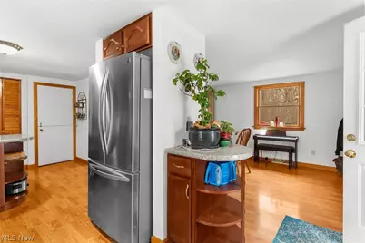 7441 Hubbard Bedford Road, Hubbard, OH 44425 - Photo 8