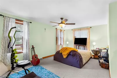 7441 Hubbard Bedford Road, Hubbard, OH 44425 - Photo 16