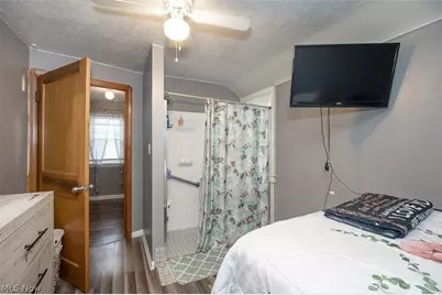 12214 Bennington Avenue, Loveland, OH 44135 - Photo 16