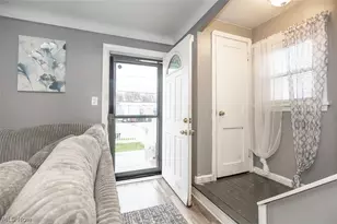 12214 Bennington Ave, Loveland, OH 44135 - Photo 6