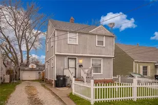 12214 Bennington Ave, Loveland, OH 44135 - Photo 1