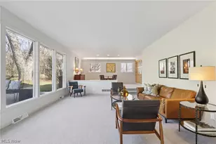 22733 S Woodland Rd, Huber Heights, OH 44122 - Photo 6