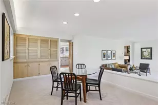 22733 S Woodland Rd, Huber Heights, OH 44122 - Photo 12