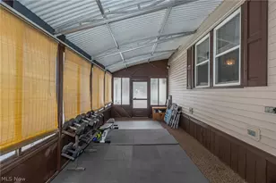 19 Sycamore Dr, Olmsted Twp, OH 44138 - Photo 22