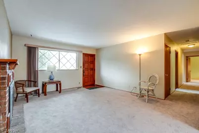 684 Sherwood Drive, Aurora, OH 44202 - Photo 8