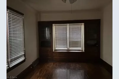 521 E 112th Street, Loveland, OH 44108 - Photo 8