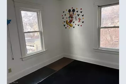 521 E 112th Street, Loveland, OH 44108 - Photo 12