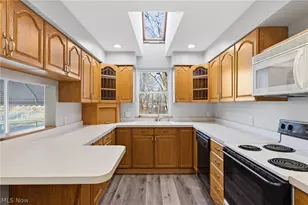 2809 Stark Dr, Willoughby Hills, OH 44094 - Photo 6