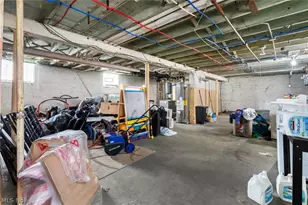 4302 Bridgeview Ave, Newburgh Heights, OH 44105 - Photo 32