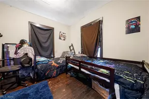 4302 Bridgeview Ave, Newburgh Heights, OH 44105 - Photo 14