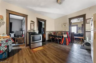 4302 Bridgeview Ave, Newburgh Heights, OH 44105 - Photo 10