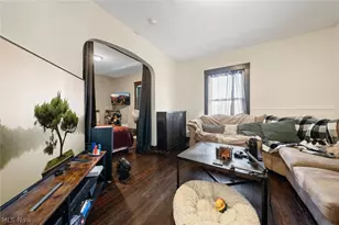 4302 Bridgeview Ave, Newburgh Heights, OH 44105 - Photo 18