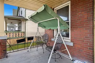 4302 Bridgeview Ave, Newburgh Heights, OH 44105 - Photo 2