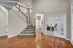 5600 W Long Ridge Dr, Green Hills, OH 44131 - Photo 4