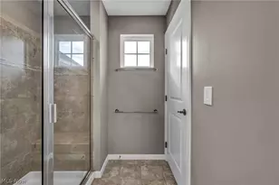5600 W Long Ridge Dr, Green Hills, OH 44131 - Photo 32