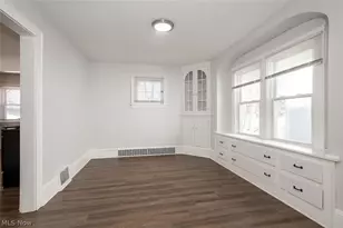 826 Dover Ave, Akron, OH 44320 - Photo 10