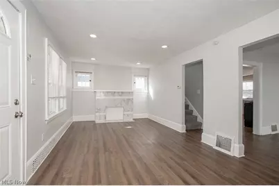 826 Dover Avenue, Akron, OH 44320 - Photo 6