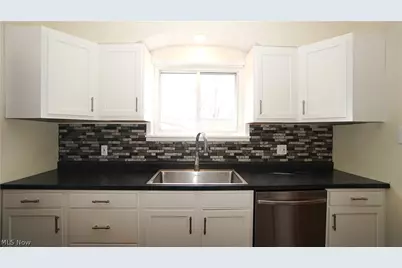 1448 Creighton Avenue, Akron, OH 44310 - Photo 36