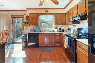 2978 Sandy Lake Rd, Ravenna, OH 44266 - Photo 14