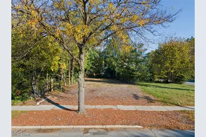 9215 Wade Park Avenue, Loveland, OH 44106 - Photo 2