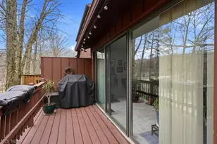 17833 Cliffside Dr, Strongsville, OH 44136 - Photo 38