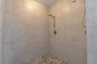 520 Pga Boulevard, New Philadelphia, OH 44663 - Photo 16