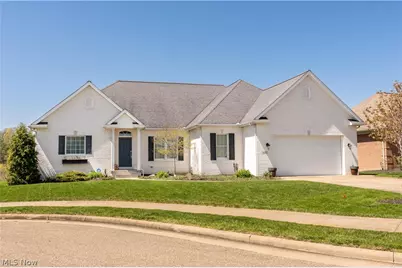 520 Pga Boulevard, New Philadelphia, OH 44663 - Photo 2