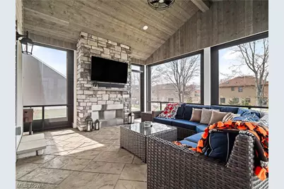 10134 Rosalee Lane, Strongsville, OH 44136 - Photo 16