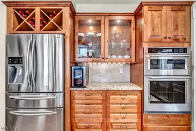 11295 Sutton Place, Chardon, OH 44024 - Photo 10