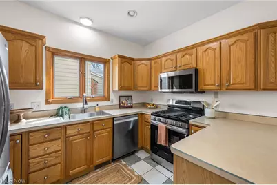 80 E 197th Street, Euclid, OH 44119 - Photo 12