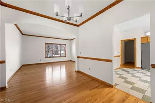 80 E 197th St, Euclid, OH 44119 - Photo 10