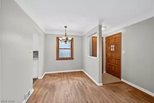 5229 Melody Ln, Willoughby, OH 44094 - Photo 10