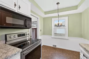 5229 Melody Ln, Willoughby, OH 44094 - Photo 8