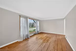 5229 Melody Ln, Willoughby, OH 44094 - Photo 12