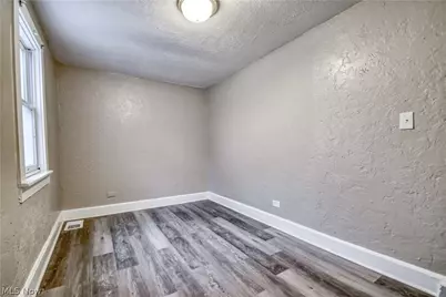 271 E 238 Street, Euclid, OH 44123 - Photo 20
