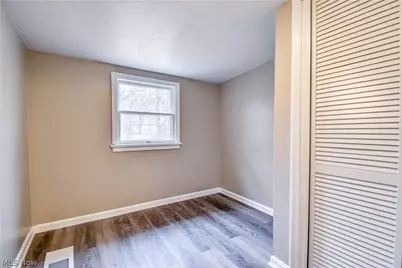 271 E 238 Street, Euclid, OH 44123 - Photo 22