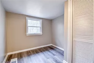 271 E 238th St, Euclid, OH 44123 - Photo 22