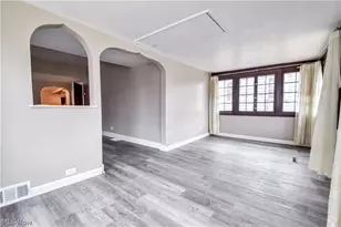 271 E 238th St, Euclid, OH 44123 - Photo 4