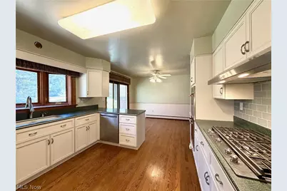 11469 Fowlers Mill Road, Chardon, OH 44024 - Photo 8