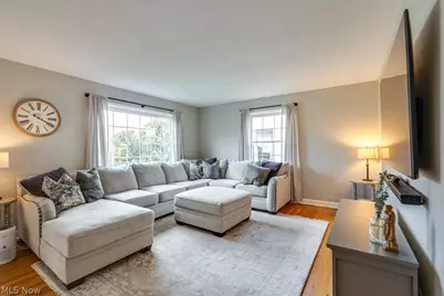 233 Kenilworth Drive, Akron, OH 44313 - Photo 6