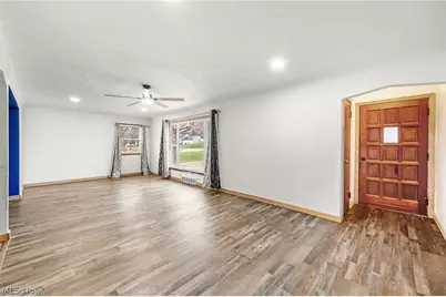 3290 Sweitzer Street NW, Uniontown, OH 44685 - Photo 6